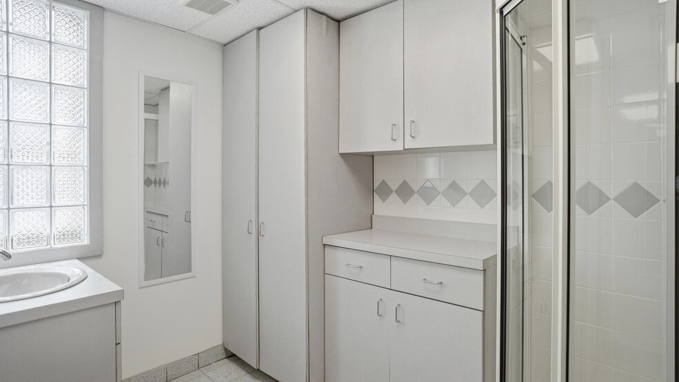 More Photos Of 384 Moffitt Blvd, Islip Warehouse For Sale