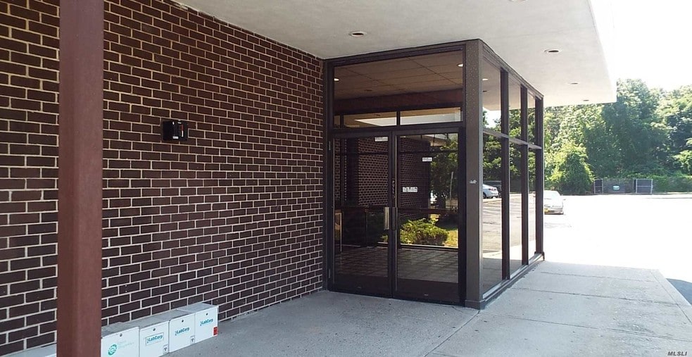 More Photos Of 640 Montauk Hwy, Shirley Medical For Lease