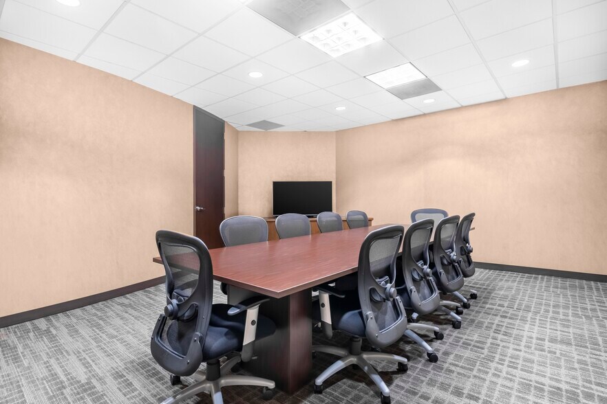 More Photos Of 100 S 4th St, Saint Louis Office For Lease