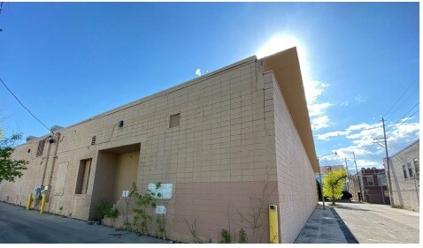 More Photos Of 2214 N 35th St, Milwaukee Freestanding For Lease
