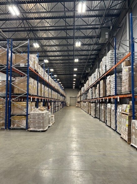 More Photos Of 356-362 Getty Ave, Clifton Warehouse For Lease