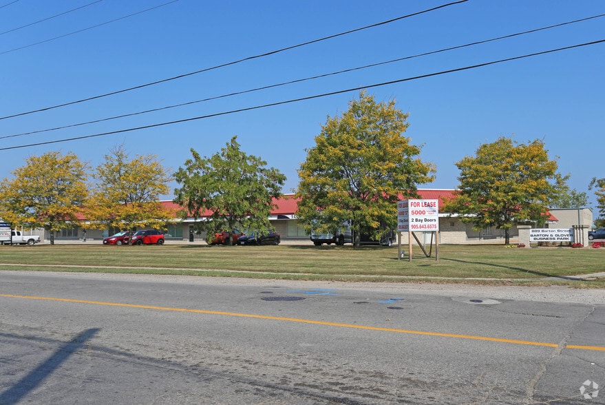 More Photos Of 889 Barton St, Hamilton Warehouse For Lease