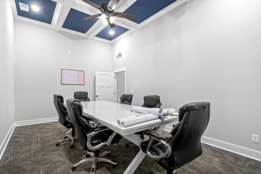 More Photos Of 2959 Hwy 41A S, Clarksville Flex For Lease
