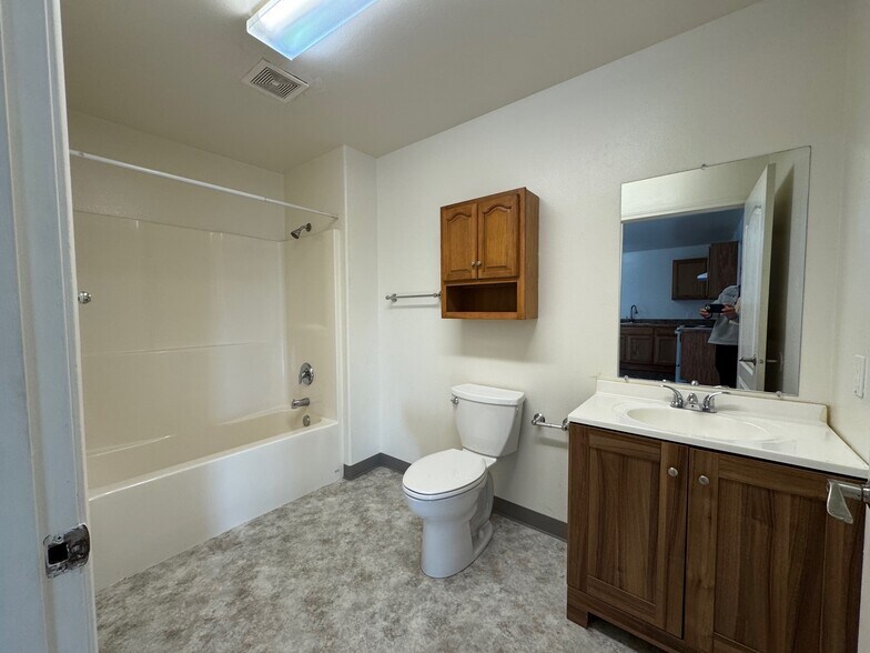 More Photos Of 1820 3rd St, Eureka Apartments For Sale