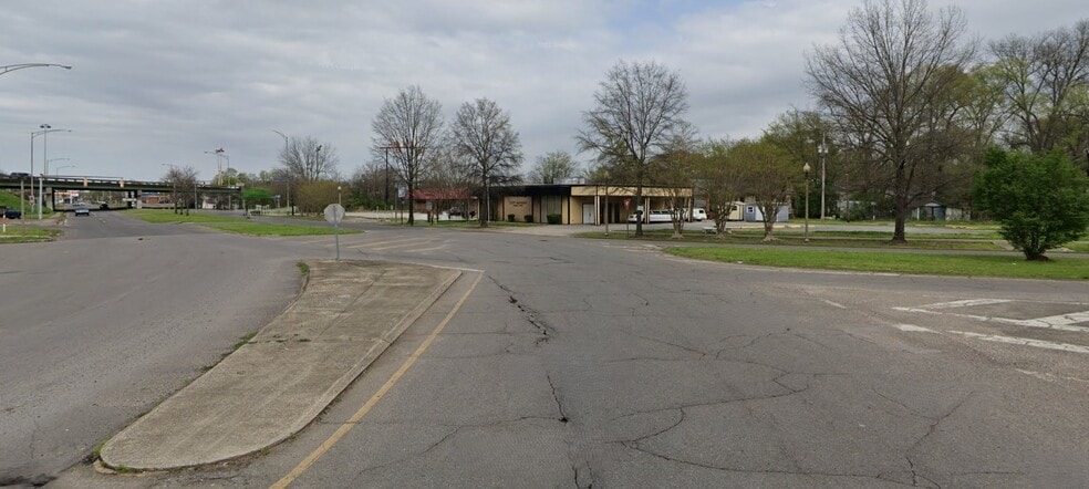 More Photos Of 4000 Richard M Scrushy Pky, Fairfield Funeral Home For Sale