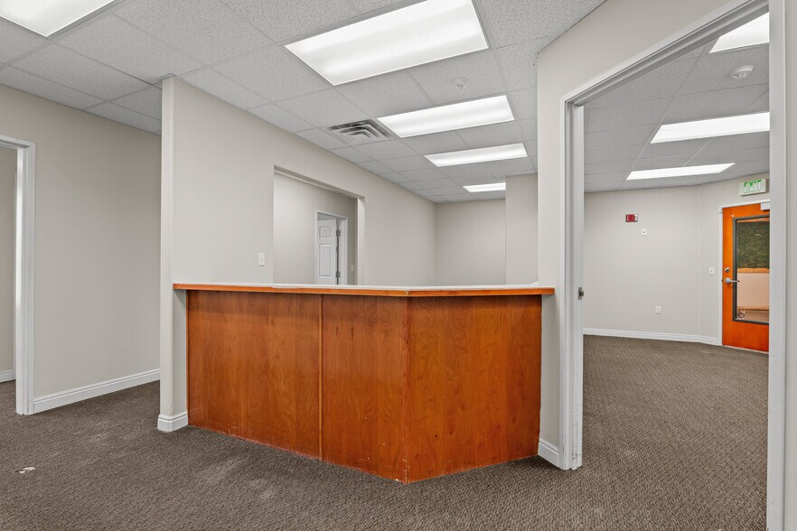 More Photos Of 411-423 N Orem Blvd, Orem Medical For Lease