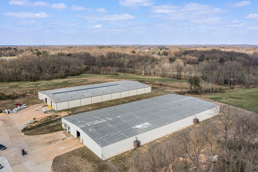 More Photos Of 1200 Lyell St, Milan Unknown For Lease