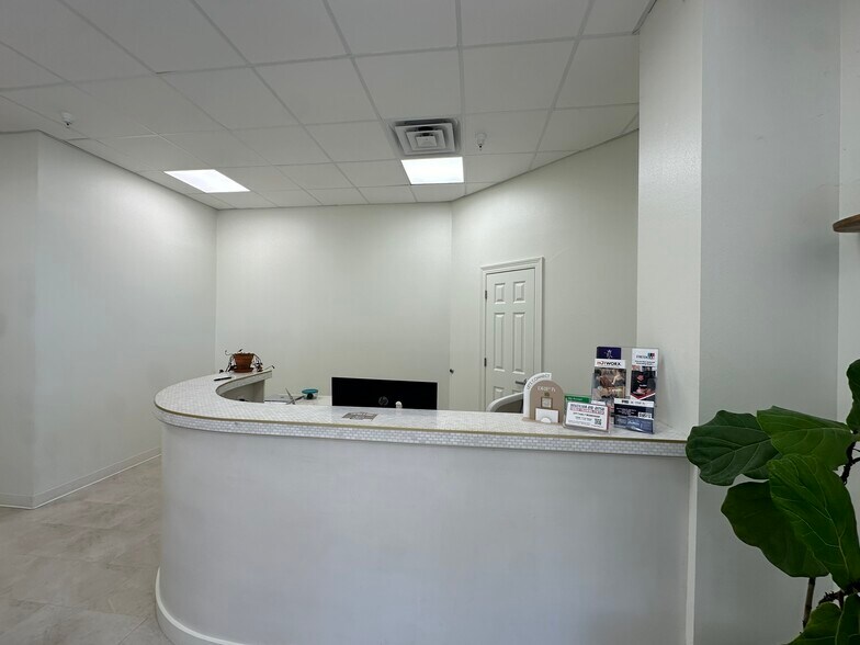 More Photos Of 7731 Perkins Rd, Baton Rouge Storefront For Lease