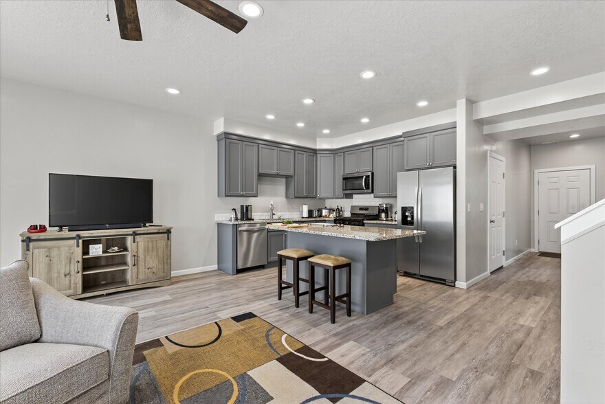 More Photos Of 565 575 585 Baker st, Baker City Multifamily For Sale