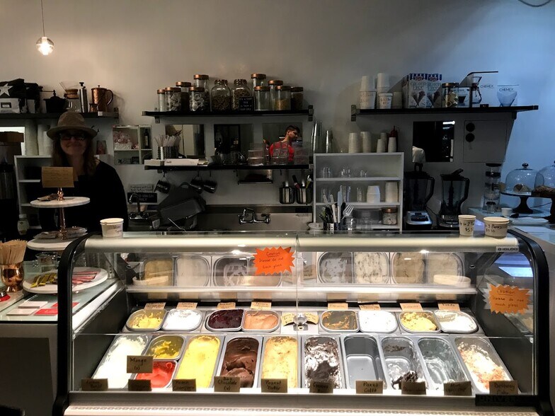 More Photos Of 716 10th Ave, New York Apartments For Lease