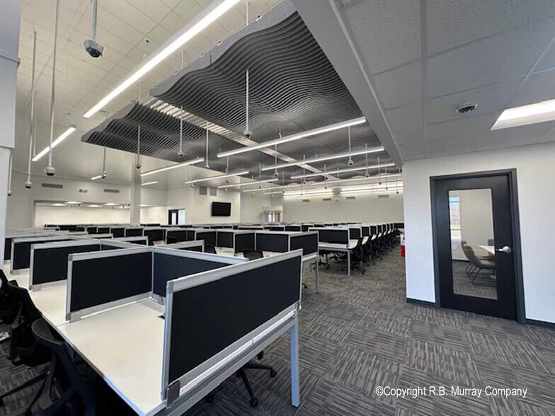 More Photos Of 1343 E Kingsley St, Springfield Office For Lease