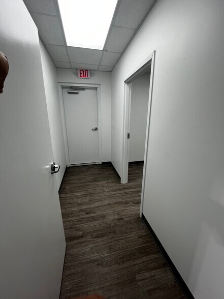 More Photos Of 2140 Beaufort Ave, North Charleston Light Distribution For Lease