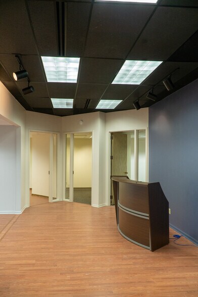 More Photos Of 312 E Wisconsin Ave, Milwaukee Medical For Sale