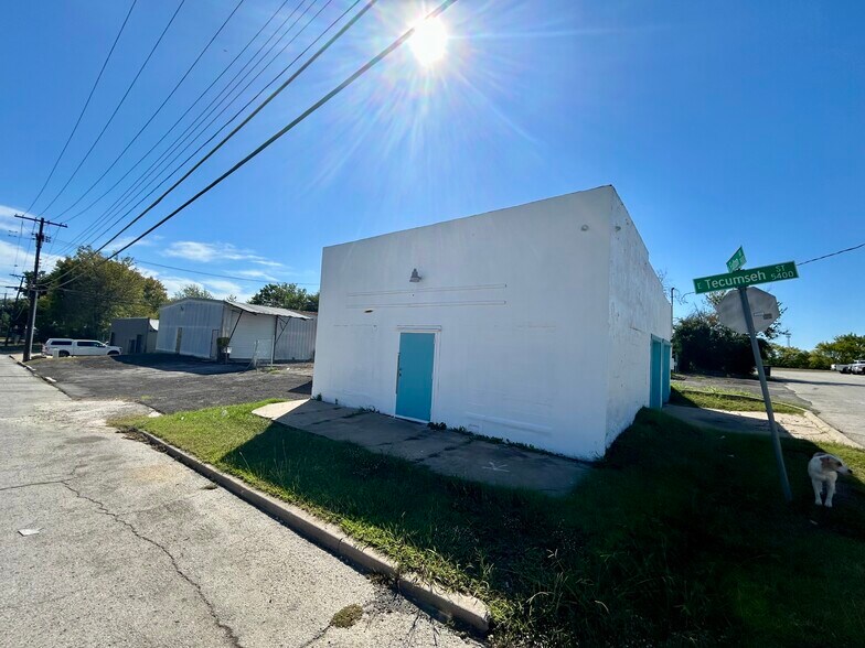 More Photos Of 5502 E Tecumseh St, Tulsa Auto Repair For Sale