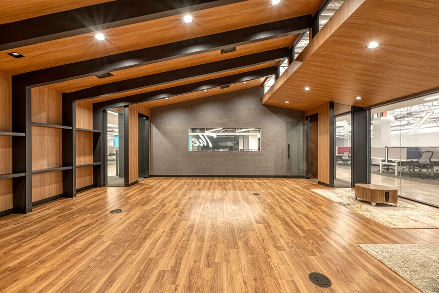 More Photos Of 2299 W Obispo Ave, Gilbert Office For Sale