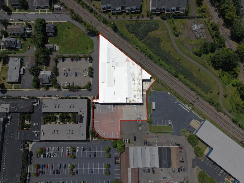 More Photos Of 201 Kriebel Ave, Lansdale Warehouse For Lease