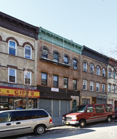 More Photos Of 160 Irving Ave, Brooklyn General Retail For Lease