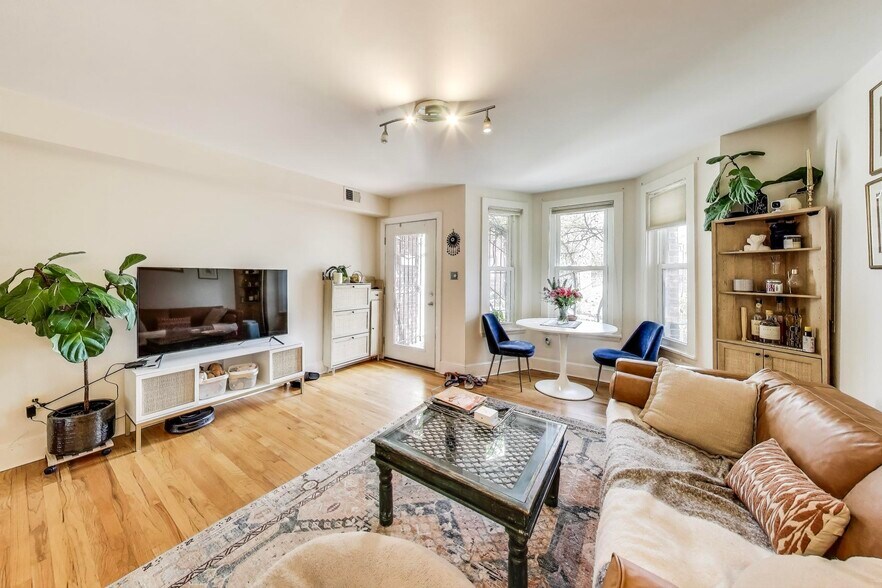 More Photos Of 1324 10th St NW, Washington Apartments For Sale