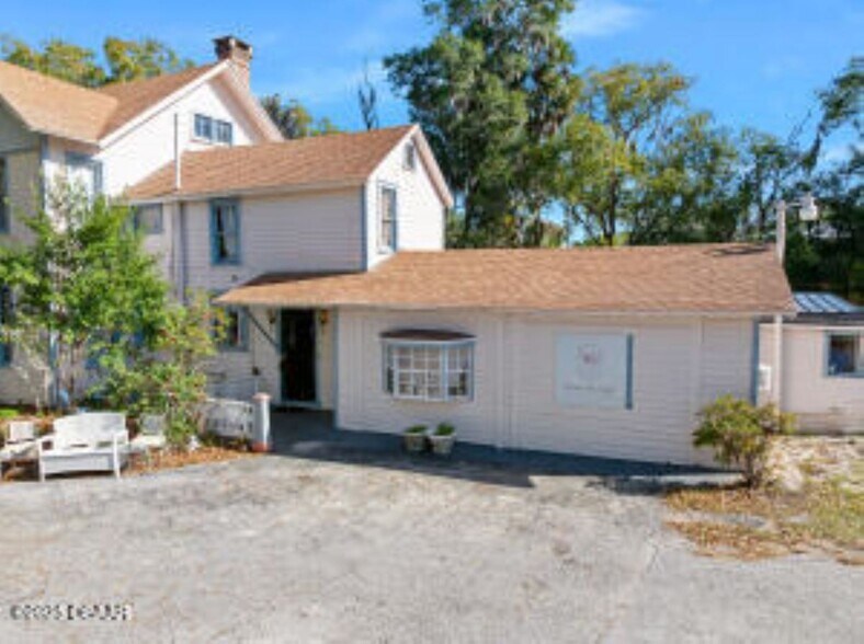 More Photos Of 228 W Howry Ave, Deland Storefront Retail Office For Sale