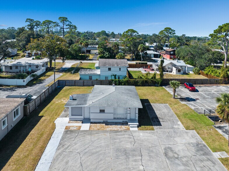 More Photos Of 1522 Ridgewood Ave, Daytona Beach Freestanding For Sale