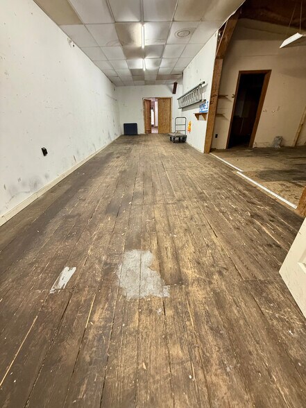 More Photos Of 27 Huckins Rd, Epsom Service For Lease