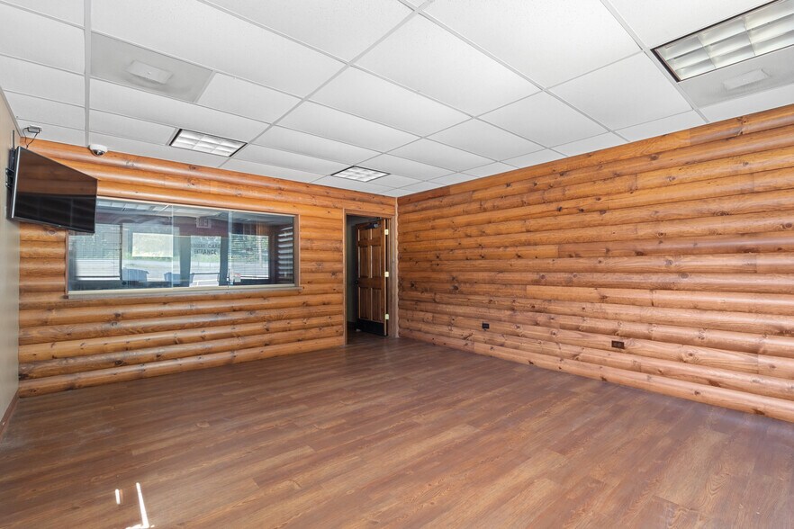 More Photos Of 116 E Robert S Kerr Blvd, Wynnewood Medical For Sale