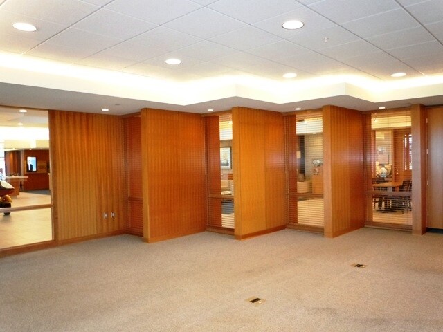 More Photos Of 1001 1st St S, Willmar General Retail For Sale