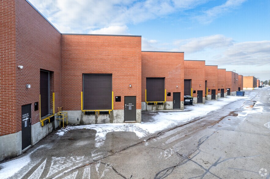 More Photos Of 214 Jardin Dr, Concord Warehouse For Lease