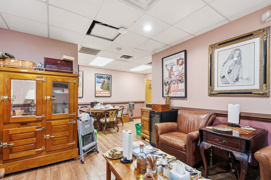More Photos Of 233 E Bay St, Jacksonville Office For Sale