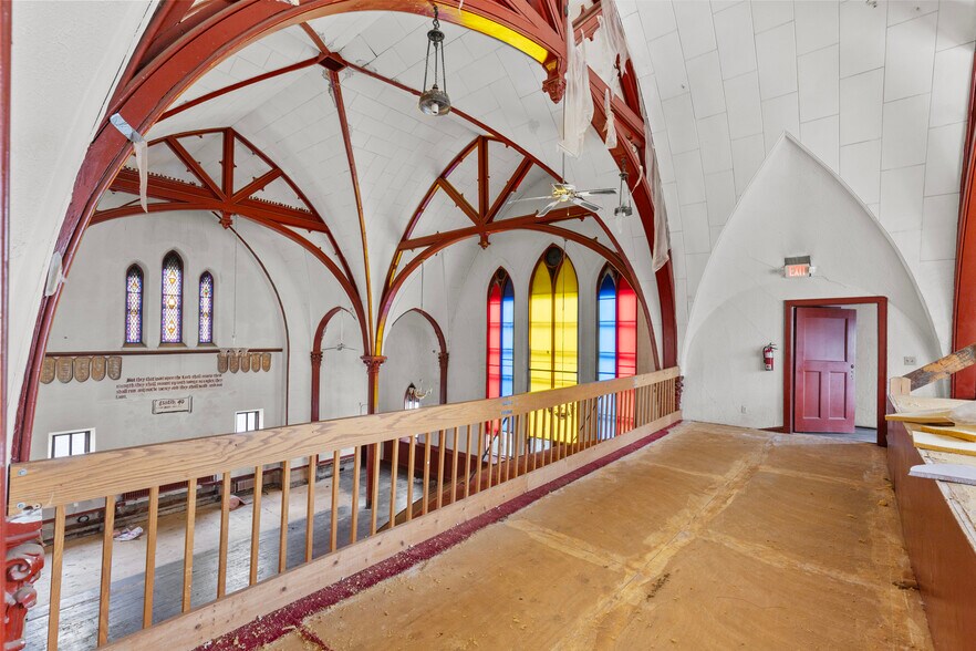 More Photos Of 124-140 W Garfield Ave, Milwaukee Religious Facility For Sale