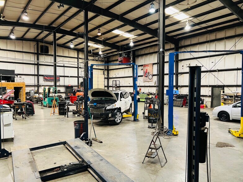 More Photos Of 1481 Doss Rd, Concord Warehouse For Lease