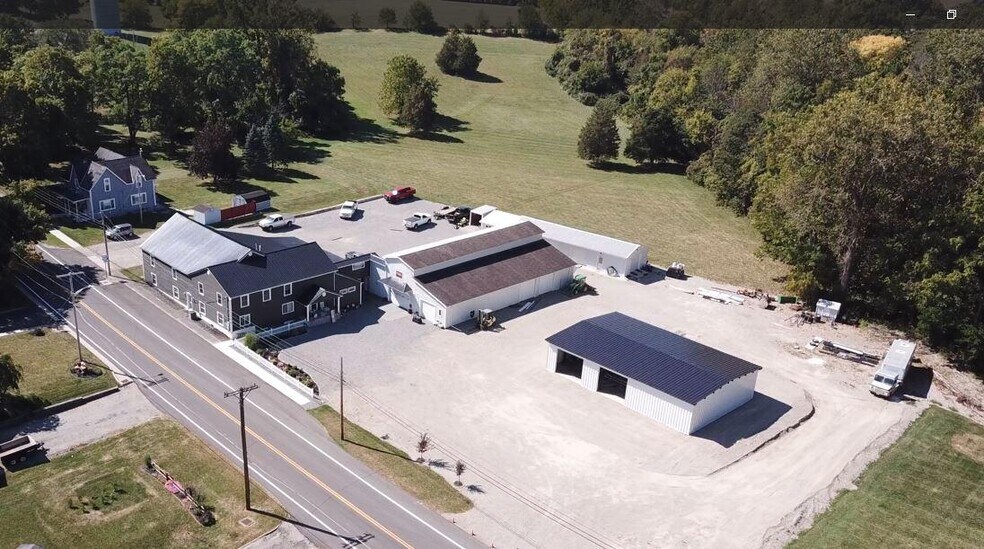 More Photos Of 380 S Main St, De Graff Light Manufacturing For Sale