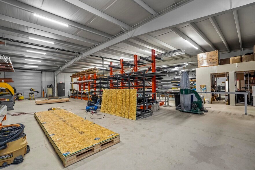 More Photos Of 12446 State Highway 205, Lavon Flex For Sale