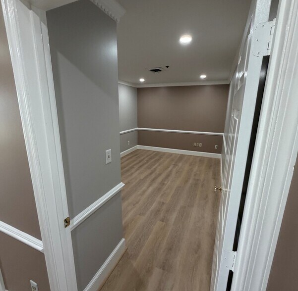 More Photos Of 45571-45595 Shepard Dr, Sterling Medical For Sale