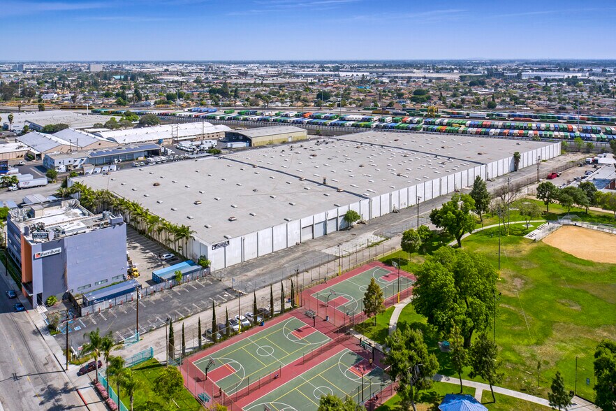 More Photos Of 4940 Triggs St, Commerce Industrial For Lease