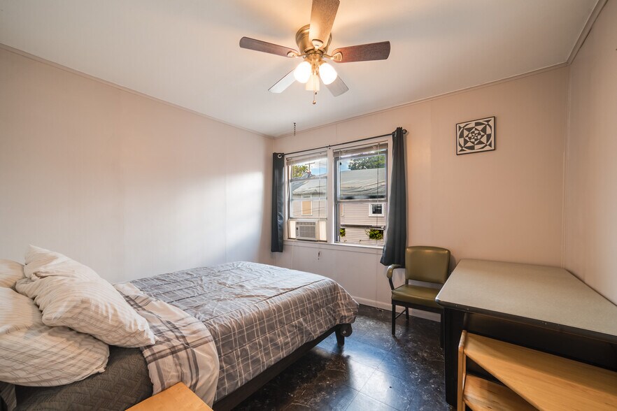 More Photos Of 406-408 Kirkpatrick St, Syracuse Freestanding For Sale