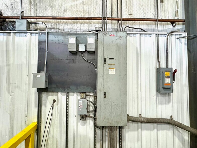 More Photos Of 3521 Antelope Ave, Kearney Manufacturing For Sale