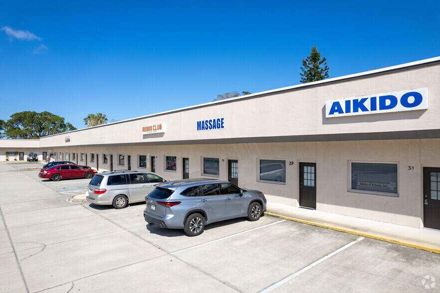 More Photos Of 2111 S Ridgewood Ave, Edgewater Unknown For Lease