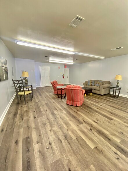 More Photos Of 412 Hwy 90, Bay Saint Louis Office For Sale