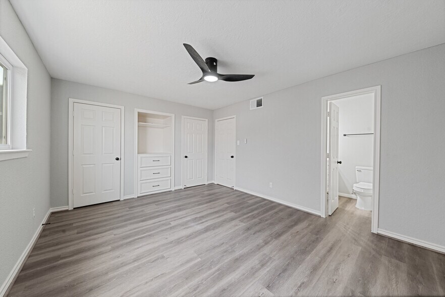 More Photos Of 2675 Gessner Rd, Houston Apartments For Sale