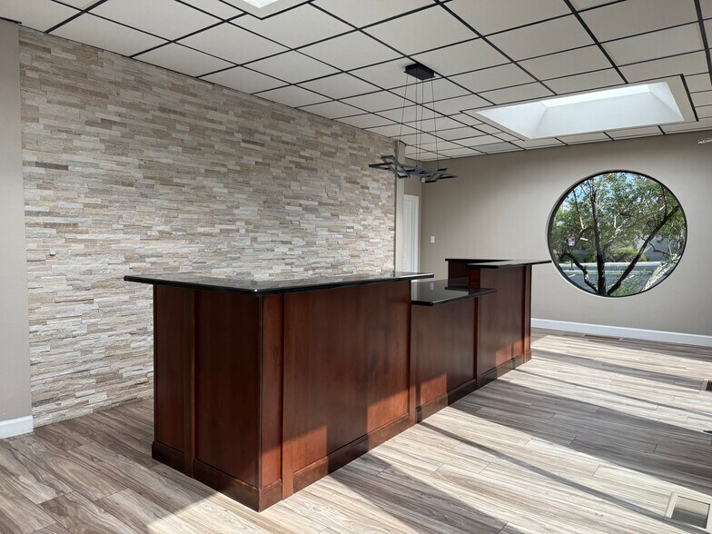 More Photos Of 10421 Montgomery Parkway Loop NE, Albuquerque Medical For Sale