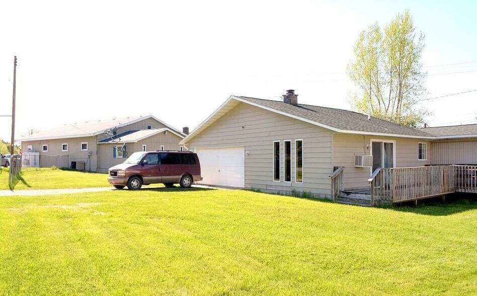 More Photos Of 8036 N Clare Ave, Harrison Convenience Store For Sale