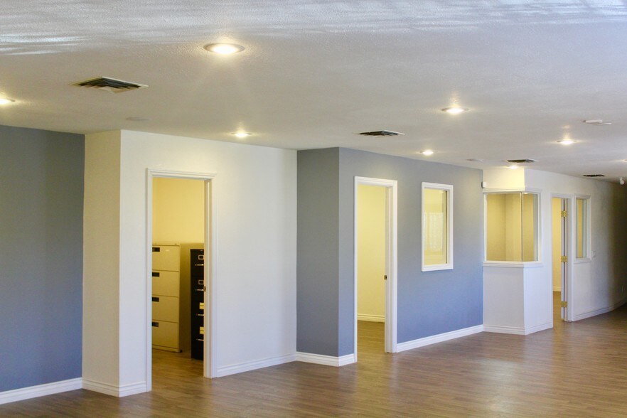 More Photos Of 703 S 10th St, Las Vegas Medical For Sale