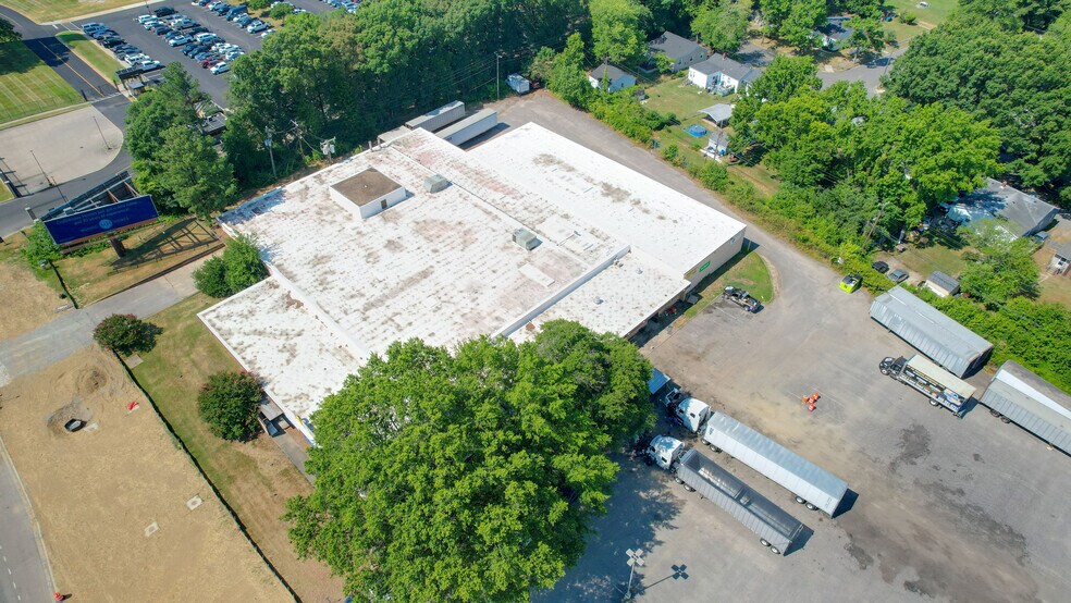 More Photos Of 3405 Commerce Rd, Richmond Warehouse For Sale