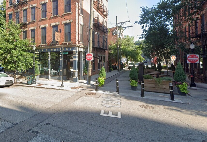 More Photos Of 1201-1203 Broadway, Cincinnati Apartments For Lease