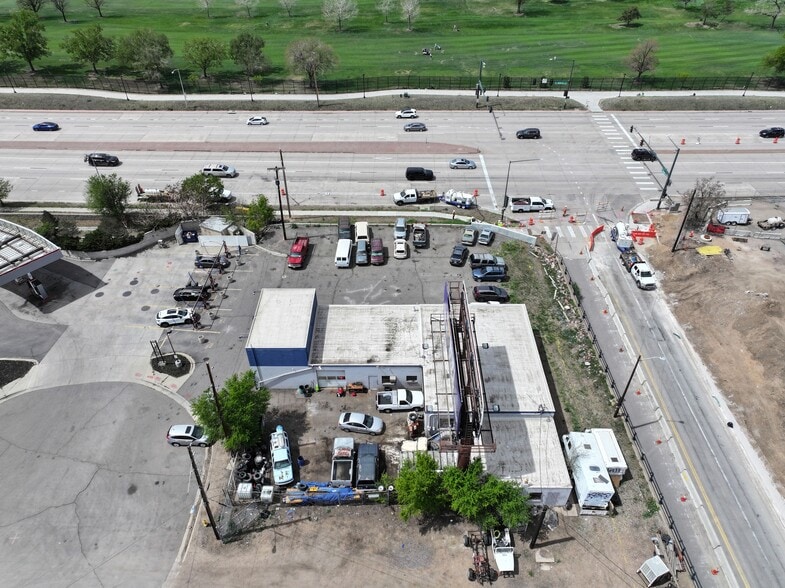 More Photos Of 1600 S Santa Fe Dr, Denver Auto Repair For Lease