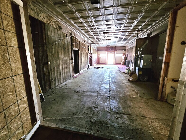 More Photos Of 17624 IN-37 Hwy, Harlan Light Distribution For Lease