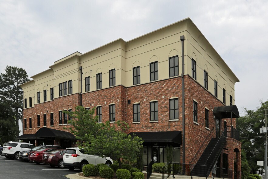 More Photos Of 320 N Salem St, Apex Office For Lease