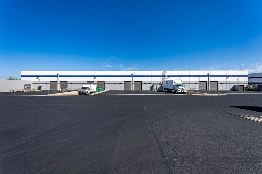 More Photos Of 4401 E Baseline Rd, Phoenix Light Distribution For Lease