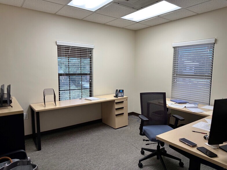 More Photos Of 8679 E San Alberto Dr, Scottsdale Office For Sale